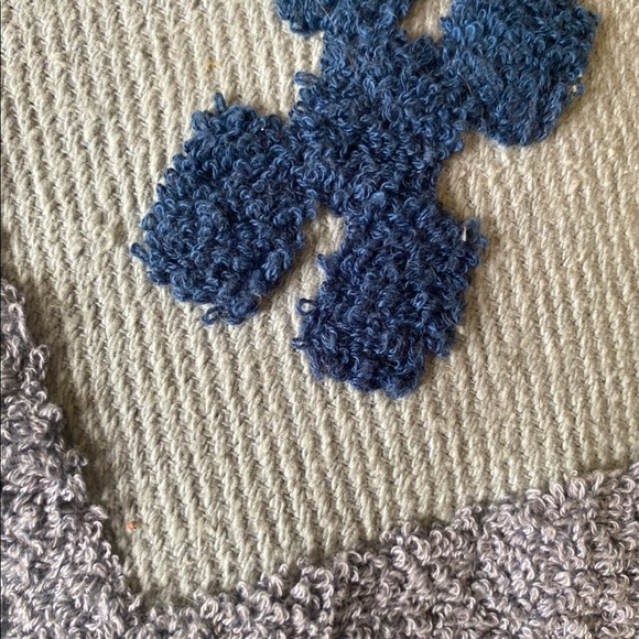 Urban Outfitters Nisa Crewel Pillow - Picture 4 of 8